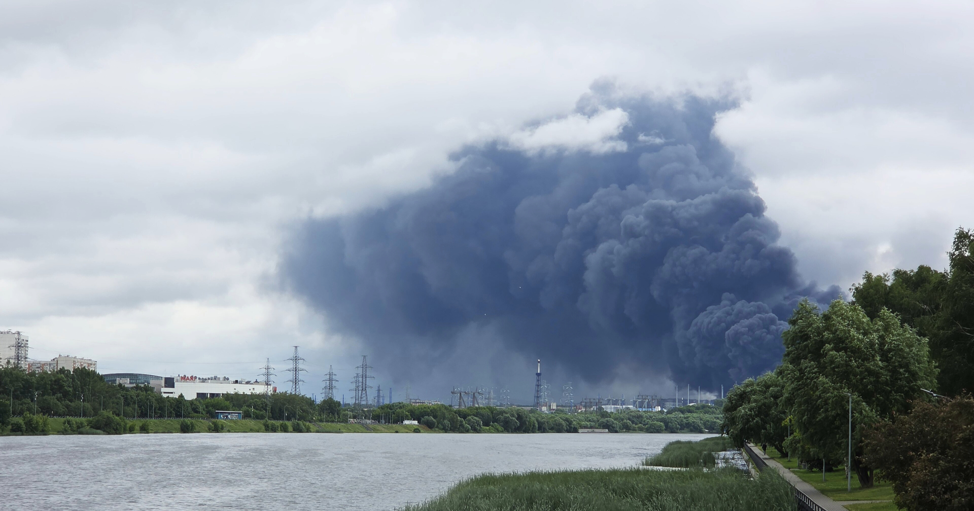 Expert insight: Ukraine drone strikes are affecting Russia, but Putin remains committed to war. Official Western News image.