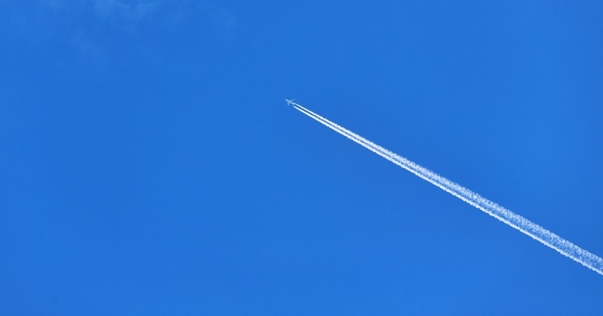 Western researchers join international efforts to understand aviation’s climate impact. Official Western News image.